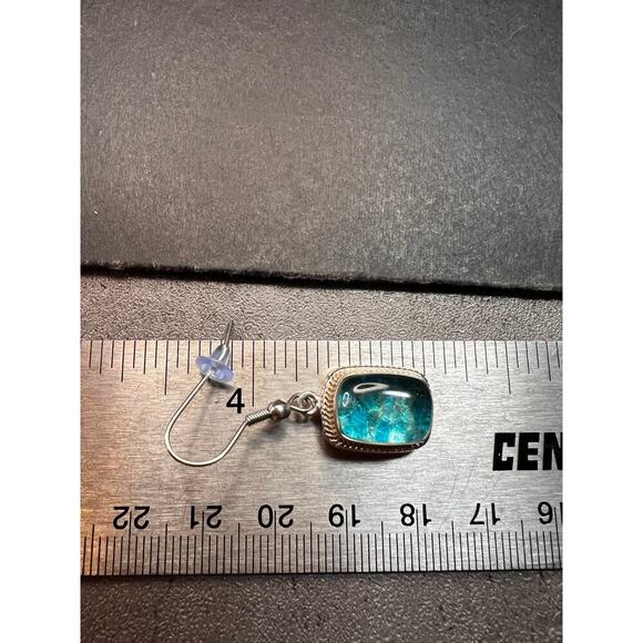 NEW neon apatite in matrix in platinum over copper - Picture 8 of 16